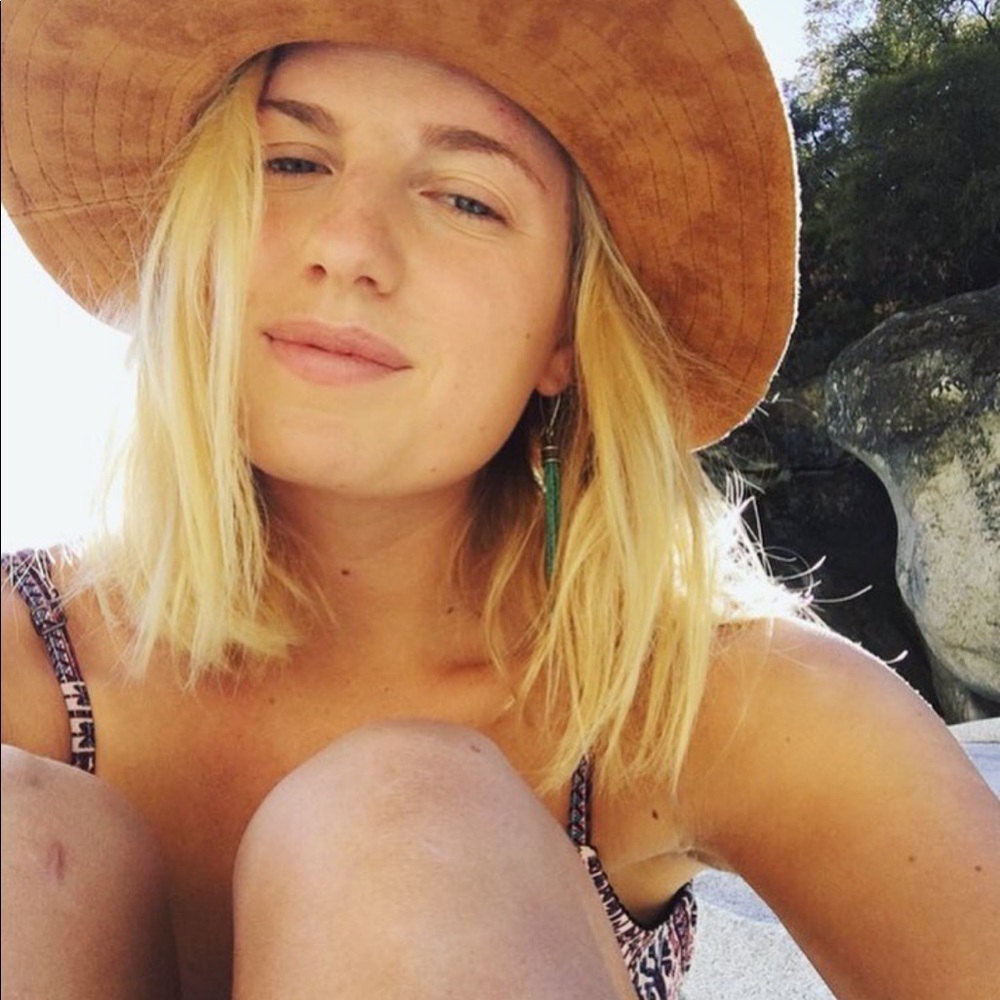 Meet your Posher, Natalie